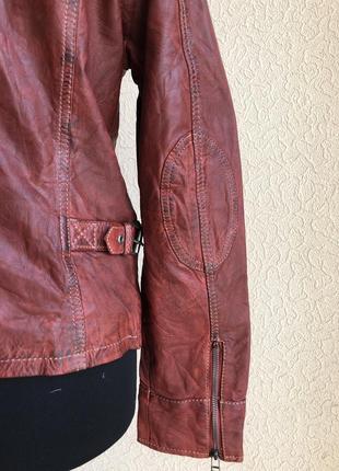 Кожаная куртка от бренда gipsy, бордовая в идеальном состоянии.8 фото