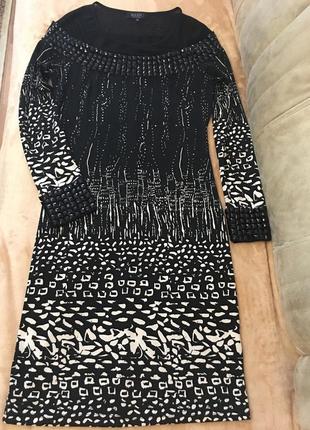 Нарядное платье basic