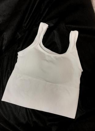 Топ безшовний