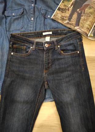 Стильные джинсы с высокой посадкой молнии внизу без дефектов3 фото