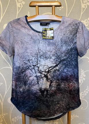 Очень красивая и стильная брендовая блузка.