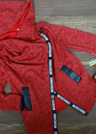 Модная кофта "moschino "