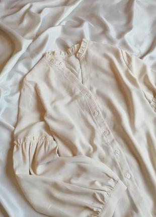 Нежная блуза с объемными рукавами1 фото