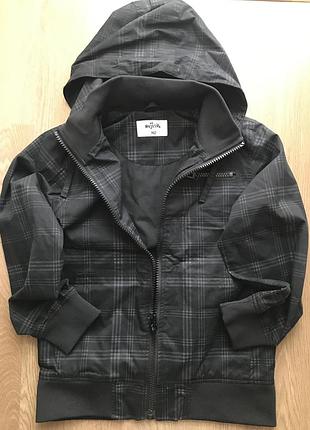 Тонкая куртка wojcik. весна-осень