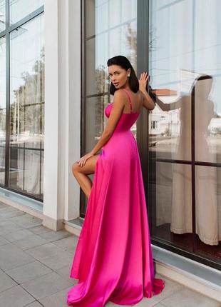Женское длинное шелковое вечернее платье малиновое4 фото