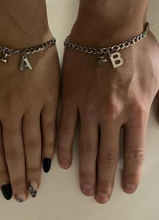Браслети нерозлучники з літерами