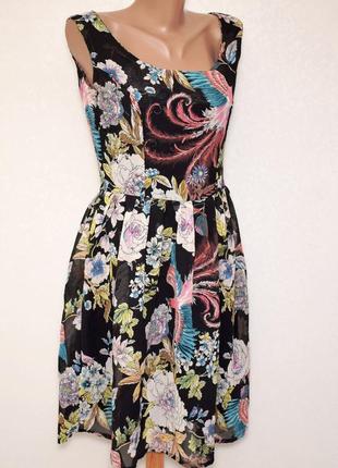 Очаровательное платье yumi размер s
