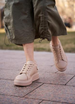 Кроссовки женские leather beige