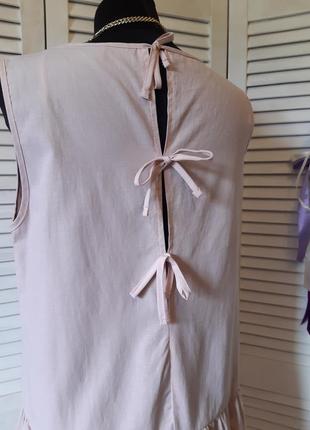 Нежное, розово нюдовое мини платье в воланы, рюши, оборки с завязками сзади7 фото