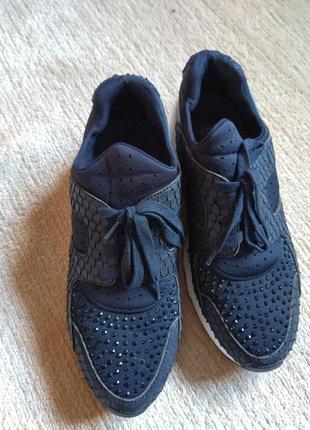 Кросівки з шкіряною вставкою та стразами #45