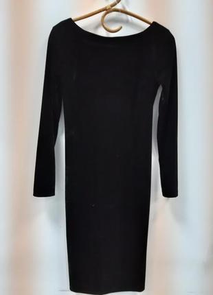 Чорне оксамитове плаття