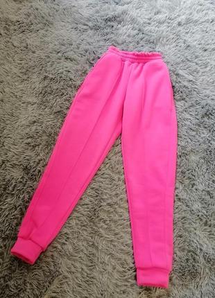 Яркие розовые цвета фуксия штаны на флисе яскраві рожеві кольори фуксія штани на флісі