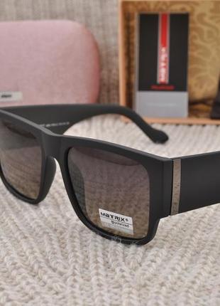 Фирменные солнцезащитные  очки matrix polarized mt8677 в матовой оправе8 фото