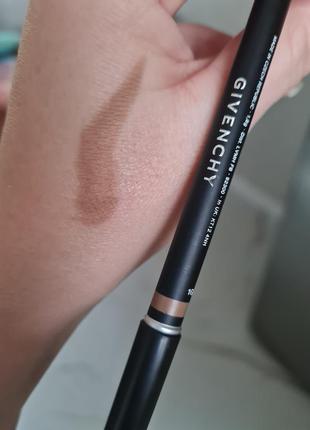 Карандаш для бровей