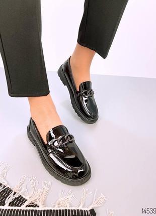 Жіночі лофери, чорні лофери