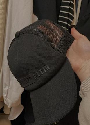 Кепка черная