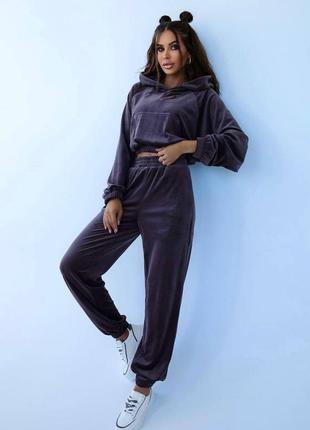 Велюровий спортивний костюм4 фото