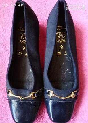 Жіночі туфлі marks&amp;spencer на низьких підборах/розмір 39,5