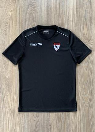 Чоловіча спортивна футболка з нашивкою macron