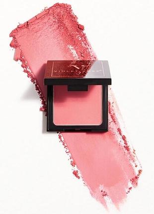 Румяна в оттенке make me blush - violet voss - radiant blush in make me blush 4,2g