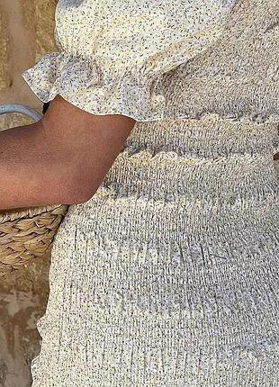 Платье в цветочный принт 2