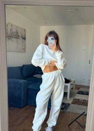 Женский костюм на флисе белый5 фото