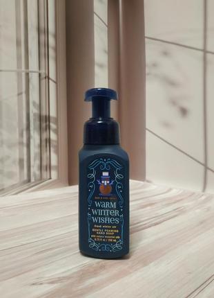 Пенное мыло warm winter wishes от bath and body works1 фото