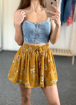 Красивые шорты-юбка цветочный принт 34-36
