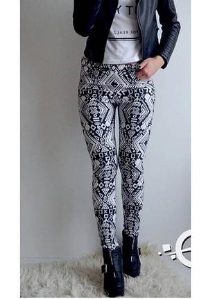 Черно-белые брюки h&amp;m с молнией сзади брюки в принт