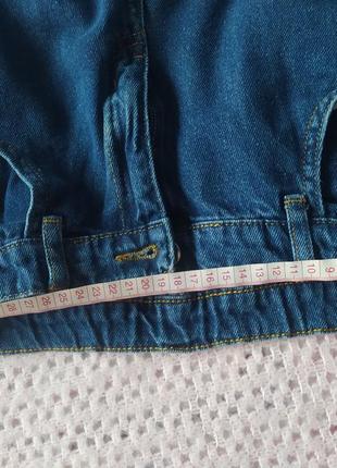 Модные укороченные мом джинсы6 фото