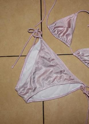 Красивый купальник бикини