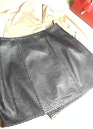 Шикарная кожаная мини юбка на запах, р. 8-103 фото