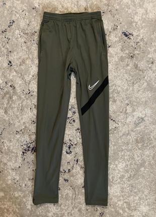 Спортивні штани nike dri-fit