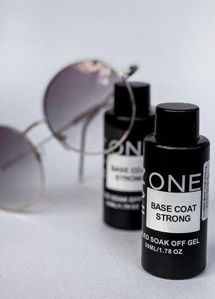 База base coat strong onenail lux качество1 фото