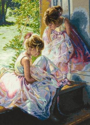 Набор для вышивания крестиком две девченки. размер: 31,5*40 см