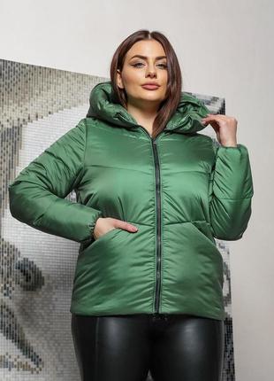 Жіноча демісезонна куртка батал 105/зелена