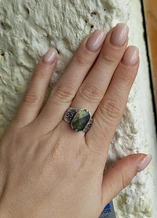 Серебряное кольцо с лабрадором6 фото