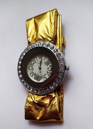 Golden diamond — наручний жіночий годинник1 фото