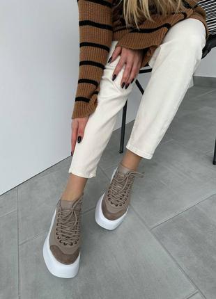 Невероятно стильные кожаные женские кроссовки на высокой подошве 🤩😌4 фото