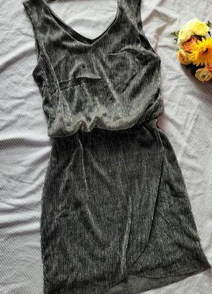 Нарядна коктейльна сукня плаття з запахом міні міді металік