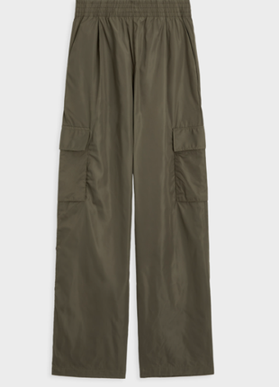 Трендовые штаны карго с карманами на высокой посадке oysho