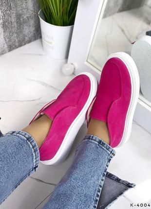 Натуральна замша, яскраві жіночі демі лофери, колір фуксія