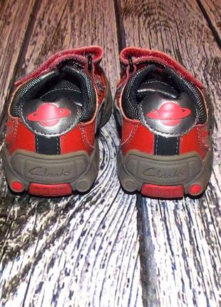 Кожаные кроссовки clarks для мальчика, размер 7,53 фото
