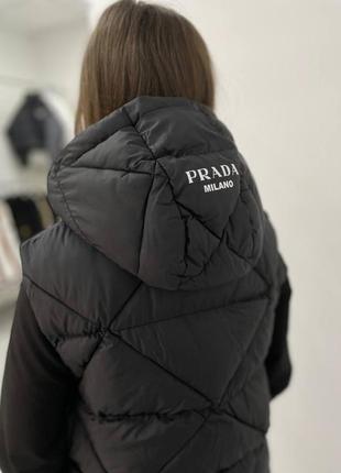 Жіноча жилетка prada5 фото