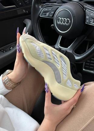 Кроссовки adidas yeezy boost 700 v3 azael2 фото