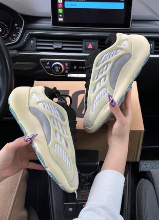 Кроссовки adidas yeezy boost 700 v3 azael8 фото