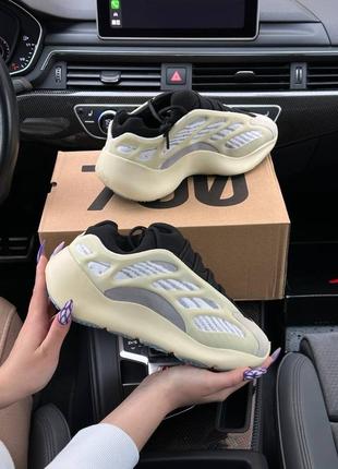 Кроссовки adidas yeezy boost 700 v3 azael6 фото