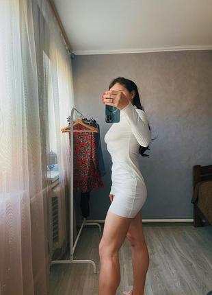 Белоснежное платье в рубчик2 фото
