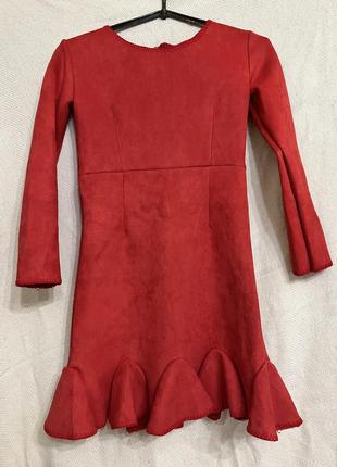 Платье красное замшевое на молнии с поясом3 фото