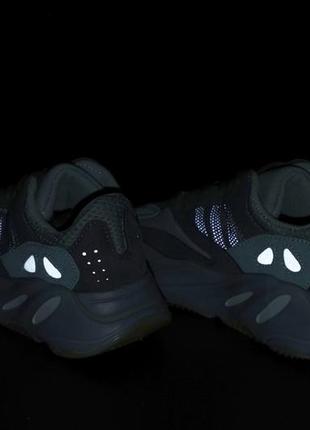 Кросівки adidas yeezy boost 700 blue reflective (адидас ізі буст блакитні рефлективні жіночі)8 фото